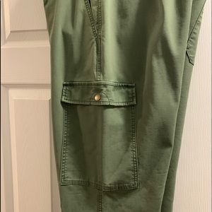 HEI HEI WOMAN SLACKS SIZE 32